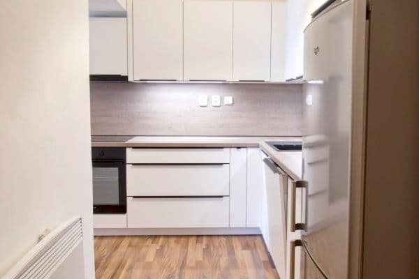 Prenájom bytu 2-izbový 58 m², Na Veselí, Praha Prenájom bytu 2-izbový 58 m², Na Veselí, Praha