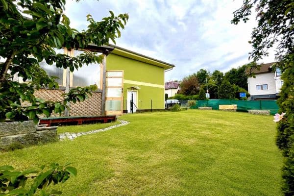 Prenájom bytu 3-izbový 77 m², Horská, Jenišov Prenájom bytu 3-izbový 77 m², Horská, Jenišov