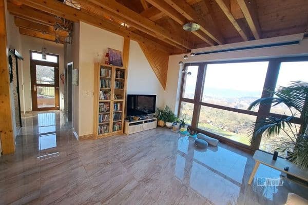 Predaj domu 242 m², pozemek 1.994 m², Za Dálnicí, Praha Predaj domu 242 m², pozemek 1.994 m², Za Dálnicí, Praha