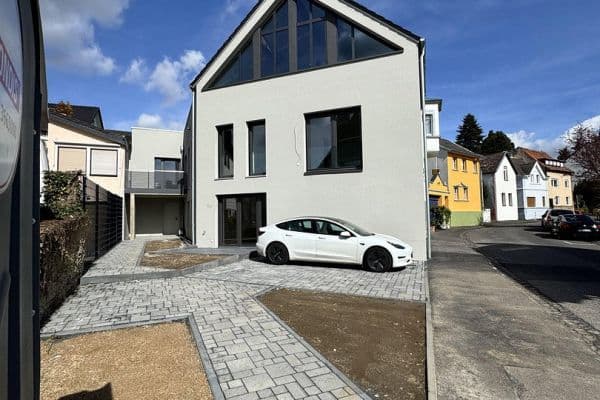 Prenájom bytu 3-izbový 75 m², Waldburgstr., Bonn Prenájom bytu 3-izbový 75 m², Waldburgstr., Bonn