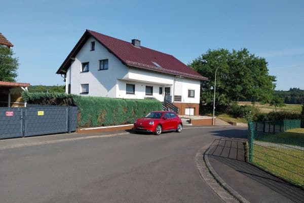 Predaj domu 377 m², pozemek 1.788 m², Pappelstraße 24, Laubach Predaj domu 377 m², pozemek 1.788 m², Pappelstraße 24, Laubach