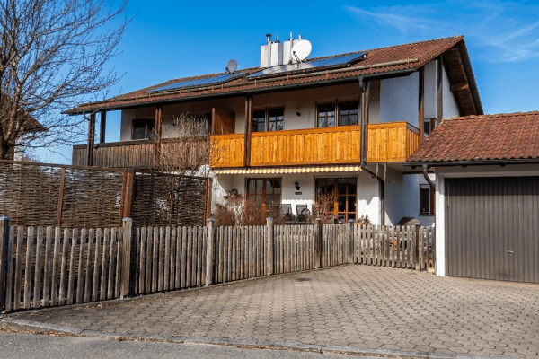 Predaj domu 125 m², pozemek 404 m², Ostermünchen, Bavorsko Predaj domu 125 m², pozemek 404 m², Ostermünchen, Bavorsko