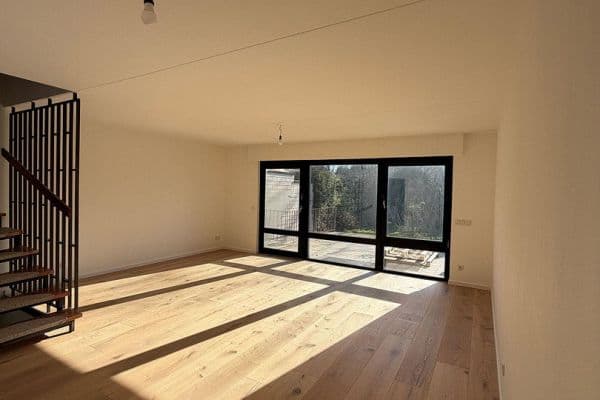 Predaj domu 132 m², pozemek 222 m², Keplerstr., Nordrhein-Westfalen - Sankt Augustin Predaj domu 132 m², pozemek 222 m², Keplerstr., Nordrhein-Westfalen - Sankt Augustin