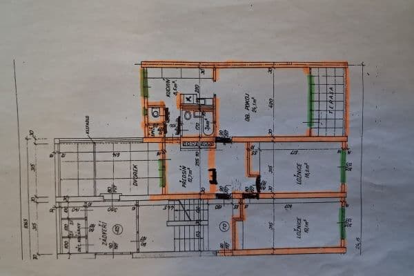 Prenájom bytu 4-izbový 90 m², Dětská, Praha Prenájom bytu 4-izbový 90 m², Dětská, Praha
