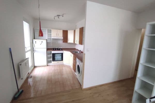 Predaj bytu 2-izbový 40 m², Vitry, Kladno, Středočeský kraj Predaj bytu 2-izbový 40 m², Vitry, Kladno, Středočeský kraj