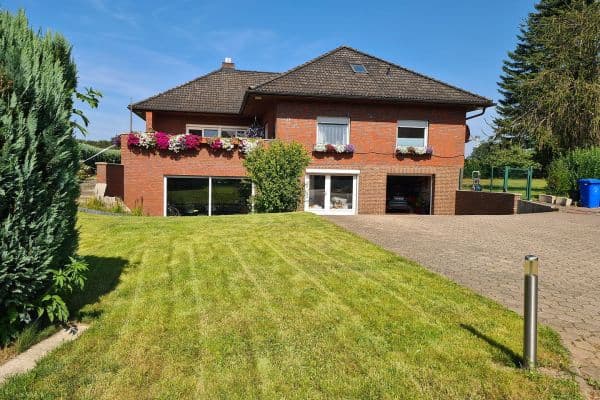 Predaj domu 298 m², pozemek 1.567 m², Sülfeld Predaj domu 298 m², pozemek 1.567 m², Sülfeld