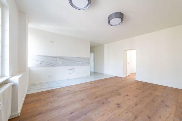 Predaj bytu 2-izbový 57 m², Berlin, Berlín Predaj bytu 2-izbový 57 m², Berlin, Berlín