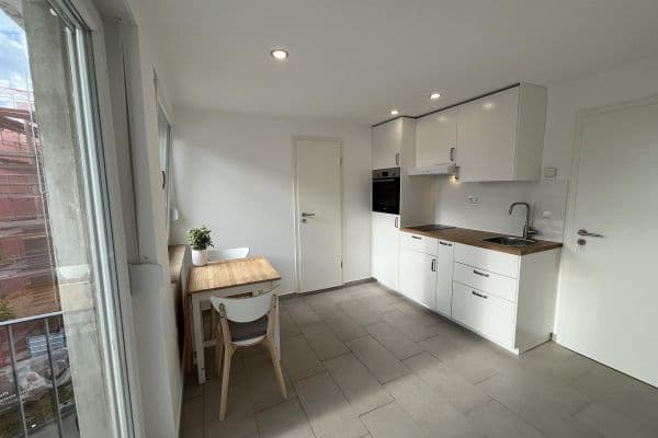 Prenájom bytu 2-izbový 28 m², Stuttgarter Str.18, Stuttgart, Bádensko-Wurttembersko Prenájom bytu 2-izbový 28 m², Stuttgarter Str.18, Stuttgart, Bádensko-Wurttembersko