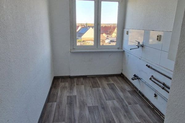 Prenájom bytu 4-izbový 70 m², Wernstedter Str. 6, Kalbe (Milde), Sasko-Anhaltsko Prenájom bytu 4-izbový 70 m², Wernstedter Str. 6, Kalbe (Milde), Sasko-Anhaltsko