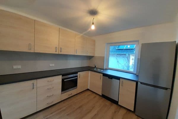 Prenájom bytu 3-izbový 76 m², Pfarrer-Dorn-Straße 25, Mainz Prenájom bytu 3-izbový 76 m², Pfarrer-Dorn-Straße 25, Mainz