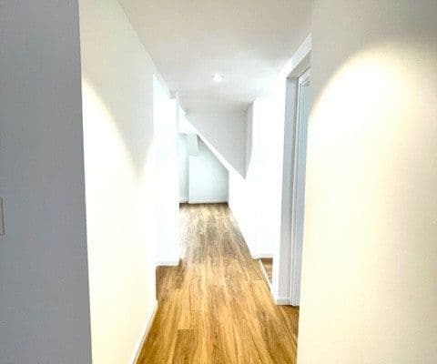 Prenájom bytu 4-izbový 120 m², Durmersheim Prenájom bytu 4-izbový 120 m², Durmersheim