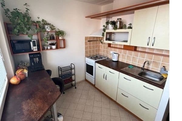 Prenájom bytu 1-izbový 32 m², Hraniční, Olomouc Prenájom bytu 1-izbový 32 m², Hraniční, Olomouc