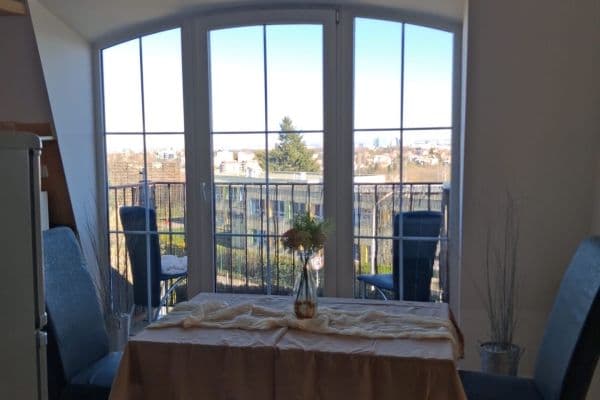 Prenájom bytu 1-izbový 54 m², Smolíkova, Praha Prenájom bytu 1-izbový 54 m², Smolíkova, Praha