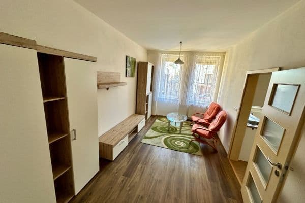 Prenájom bytu 1-izbový 26 m², Třebízského, České Budějovice Prenájom bytu 1-izbový 26 m², Třebízského, České Budějovice