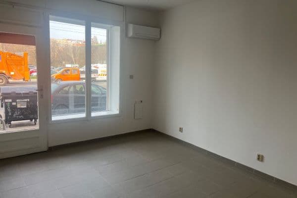 Prenájom nebytového priestoru 39 m², Vršovická, Praha Prenájom nebytového priestoru 39 m², Vršovická, Praha
