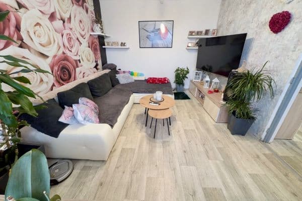 Prenájom bytu 3-izbový 74 m², Mostecká, Litvínov Prenájom bytu 3-izbový 74 m², Mostecká, Litvínov