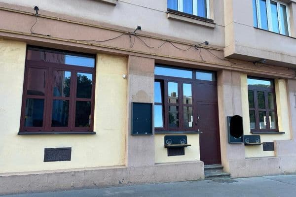 Prenájom nebytového priestoru 83 m², Vrchlického, Praha Prenájom nebytového priestoru 83 m², Vrchlického, Praha