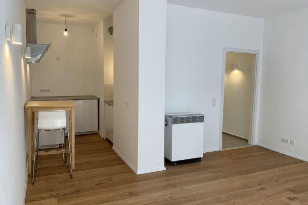 Prenájom bytu 1-izbový 35 m², Stuttgart, Bádensko-Wurttembersko Prenájom bytu 1-izbový 35 m², Stuttgart, Bádensko-Wurttembersko
