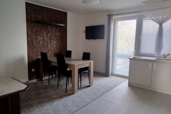 Prenájom bytu 3-izbový 63 m², Bohdalice-Pavlovice Prenájom bytu 3-izbový 63 m², Bohdalice-Pavlovice