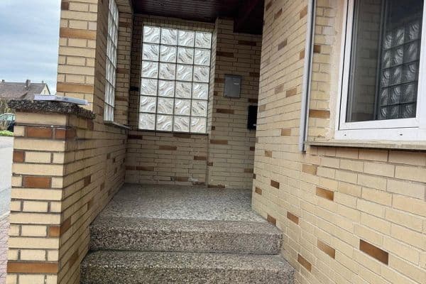 Prenájom bytu 4-izbový 115 m², Am Breiten 2, Delligsen, Dolné Sasko Prenájom bytu 4-izbový 115 m², Am Breiten 2, Delligsen, Dolné Sasko