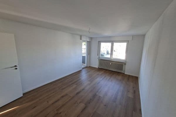 Prenájom bytu 2-izbový 56 m², Bahnhofstrasse 33, Weissach Prenájom bytu 2-izbový 56 m², Bahnhofstrasse 33, Weissach