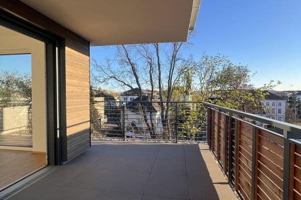 Prenájom bytu 2-izbový 80 m², Erna Berger Straße 10, Dresden Prenájom bytu 2-izbový 80 m², Erna Berger Straße 10, Dresden