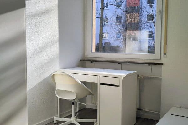 Prenájom bytu 1-izbový 10 m², Gottlieb-Daimler-Str. 56, Mainz Prenájom bytu 1-izbový 10 m², Gottlieb-Daimler-Str. 56, Mainz