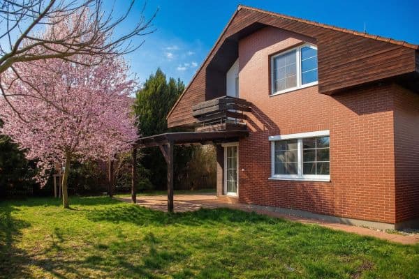 Predaj domu 240 m², pozemek 745 m², Dolní, Hradec Králové Predaj domu 240 m², pozemek 745 m², Dolní, Hradec Králové
