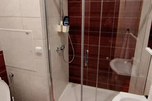 Prenájom bytu 2-izbový 42 m², Máchova, Stráž pod Ralskem, Liberecký kraj Prenájom bytu 2-izbový 42 m², Máchova, Stráž pod Ralskem, Liberecký kraj