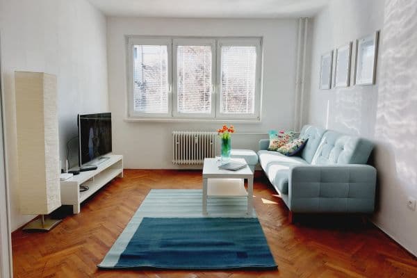 Prenájom bytu 2-izbový 50 m², Mierová, Ružinov Prenájom bytu 2-izbový 50 m², Mierová, Ružinov