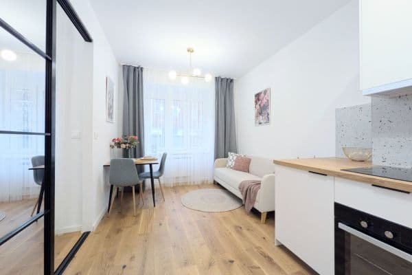 Predaj bytu 2-izbový 40 m², Petrohradská, Praha Predaj bytu 2-izbový 40 m², Petrohradská, Praha