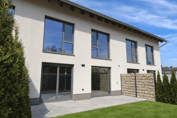 Predaj domu 150 m², pozemek 160 m², Akazienweg 12, Speyer Predaj domu 150 m², pozemek 160 m², Akazienweg 12, Speyer