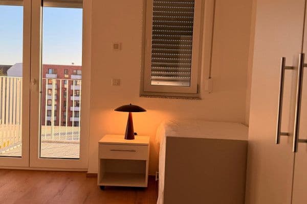 Prenájom bytu 1-izbový 25 m², Berlin, Berlín Prenájom bytu 1-izbový 25 m², Berlin, Berlín