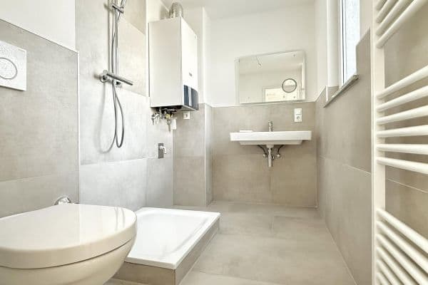 Prenájom bytu 2-izbový 48 m², Hochstr. 90, Hagen Prenájom bytu 2-izbový 48 m², Hochstr. 90, Hagen