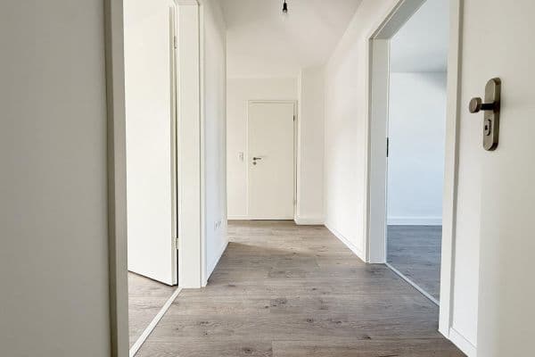 Prenájom bytu 3-izbový 82 m², Hochstr. 90, Hagen Prenájom bytu 3-izbový 82 m², Hochstr. 90, Hagen