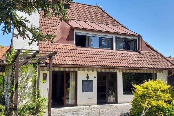 Predaj domu 144 m², pozemek 691 m², Germering, Bavorsko Predaj domu 144 m², pozemek 691 m², Germering, Bavorsko