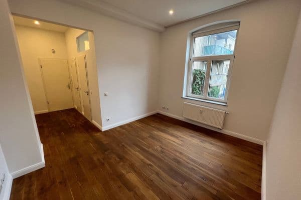 Prenájom bytu 1-izbový 28 m², Höfestrasse 4, Köln Prenájom bytu 1-izbový 28 m², Höfestrasse 4, Köln