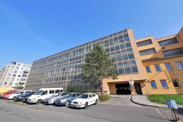 Prenájom garáže 18 m², Praha Prenájom garáže 18 m², Praha