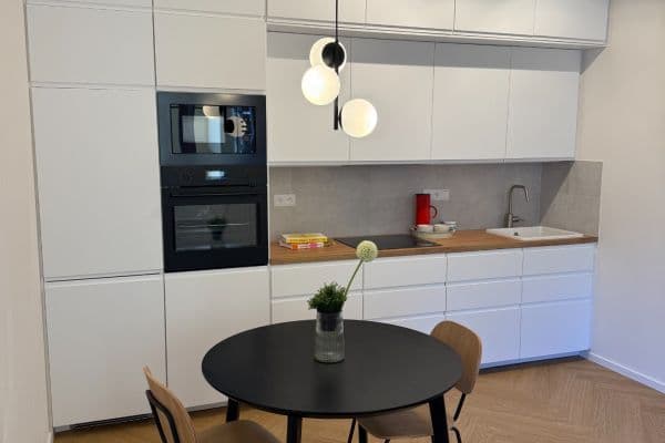 Prenájom bytu 2-izbový 48 m², Jateční, Praha Prenájom bytu 2-izbový 48 m², Jateční, Praha