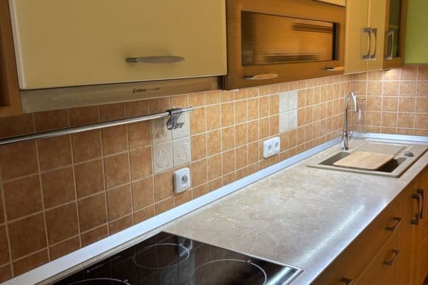 Prenájom bytu 2-izbový 56 m², Sídliště, Moravský Krumlov Prenájom bytu 2-izbový 56 m², Sídliště, Moravský Krumlov