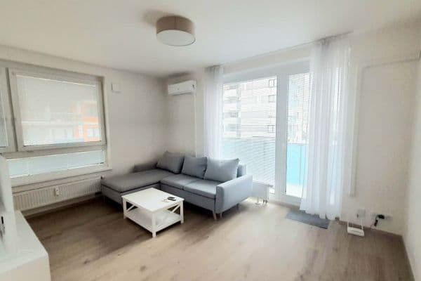 Prenájom bytu 2-izbový 51 m², Trnavská cesta, Bratislava Prenájom bytu 2-izbový 51 m², Trnavská cesta, Bratislava