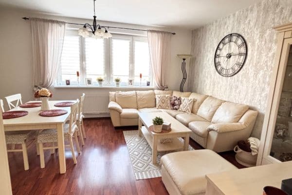 Predaj bytu 3-izbový 76 m², U Větrolamu, Hustopeče Predaj bytu 3-izbový 76 m², U Větrolamu, Hustopeče