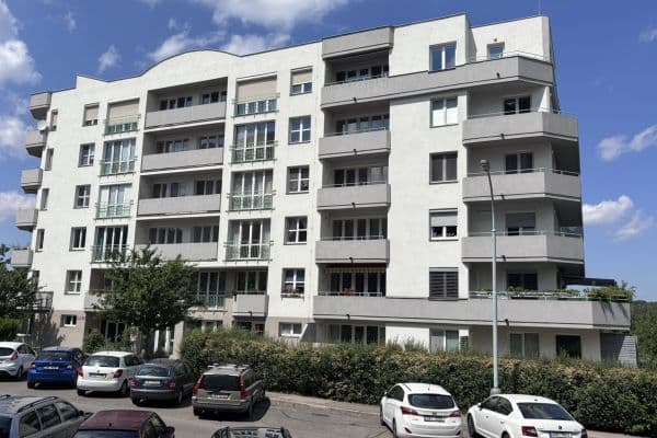 Predaj bytu 4-izbový 134 m², Renoirova, Praha Predaj bytu 4-izbový 134 m², Renoirova, Praha