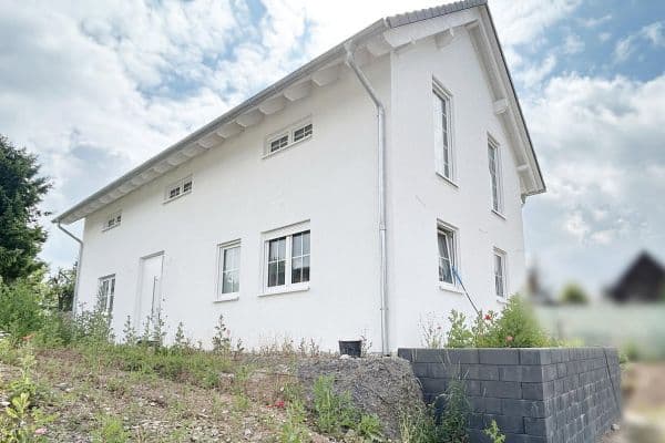 Predaj domu 143 m², pozemek 640 m², Kölnerstraße 54a, Marmagen Predaj domu 143 m², pozemek 640 m², Kölnerstraße 54a, Marmagen