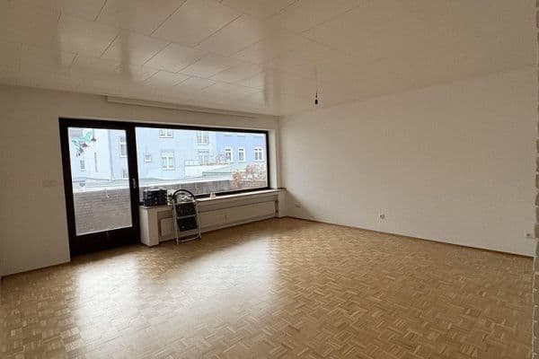 Prenájom bytu 3-izbový 94 m², Luisenstraße 24, Gladbeck Prenájom bytu 3-izbový 94 m², Luisenstraße 24, Gladbeck