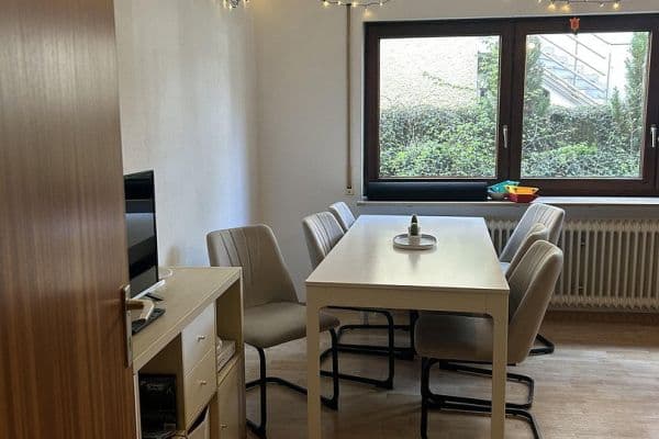 Prenájom bytu 2-izbový 64 m², Ludwigsburg Prenájom bytu 2-izbový 64 m², Ludwigsburg