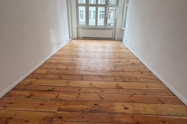 Prenájom bytu 3-izbový 107 m², Detmolder Straße, Berlin, Berlín Prenájom bytu 3-izbový 107 m², Detmolder Straße, Berlin, Berlín