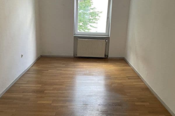 Prenájom bytu 2-izbový 47 m², Mainkurstraße 32, Frankfurt, Hesensko Prenájom bytu 2-izbový 47 m², Mainkurstraße 32, Frankfurt, Hesensko