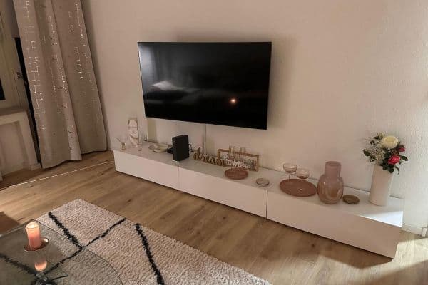 Prenájom bytu 2-izbový 54 m², Hausenerweg 29, Frankfurt - Rödelheim Prenájom bytu 2-izbový 54 m², Hausenerweg 29, Frankfurt - Rödelheim