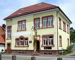 Prenájom bytu 2-izbový 44 m², Durlacherstr. 24, Keltern Prenájom bytu 2-izbový 44 m², Durlacherstr. 24, Keltern